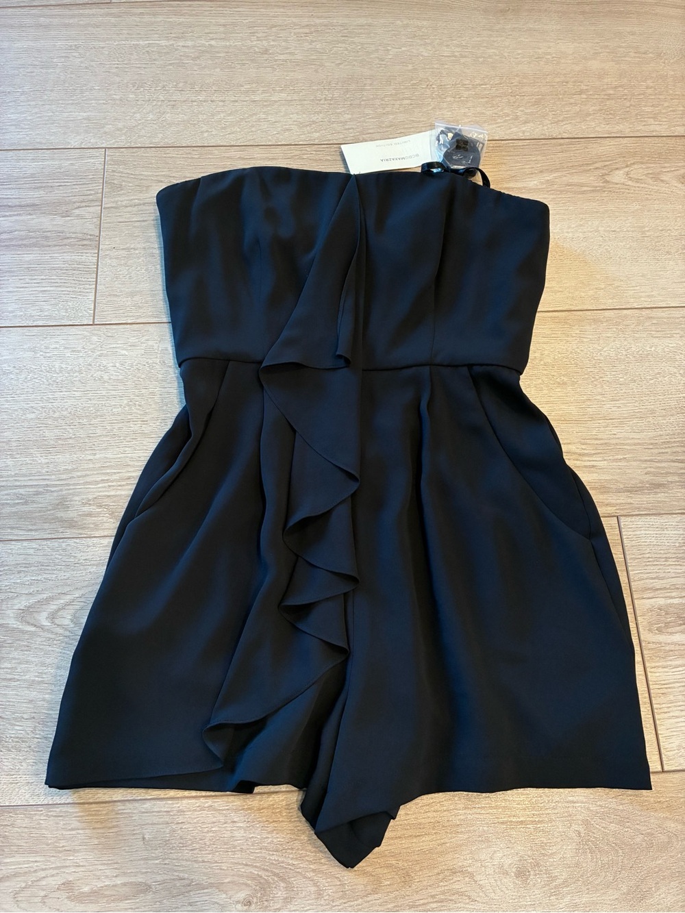 NWT BCBGMaxAzria Runway Women’s Black Ruffle Strapless Romper Size 0